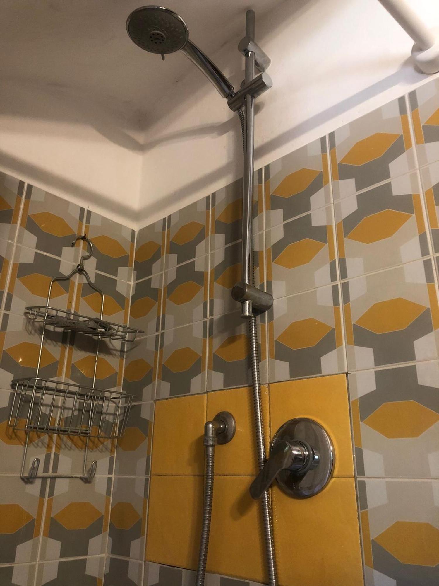 Spazioso Apartamento Castel di Leva